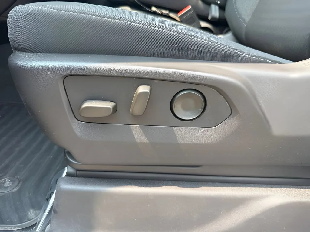 Used 2024 Summit White Chevrolet Custom image 10