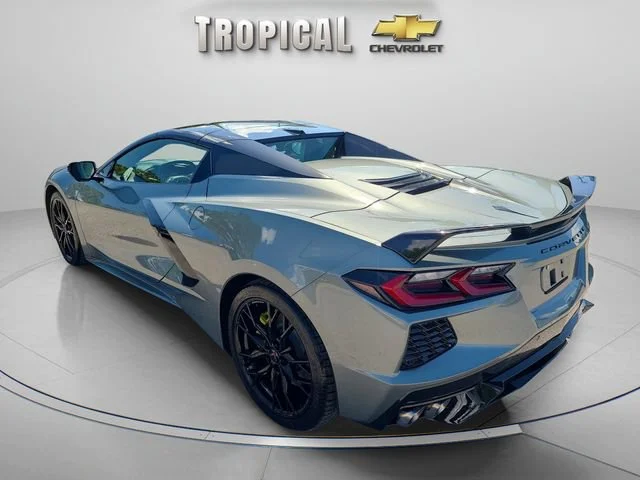 Used 2023 HYPERSONIC GRAY METALLIC Chevrolet 1LT image 3