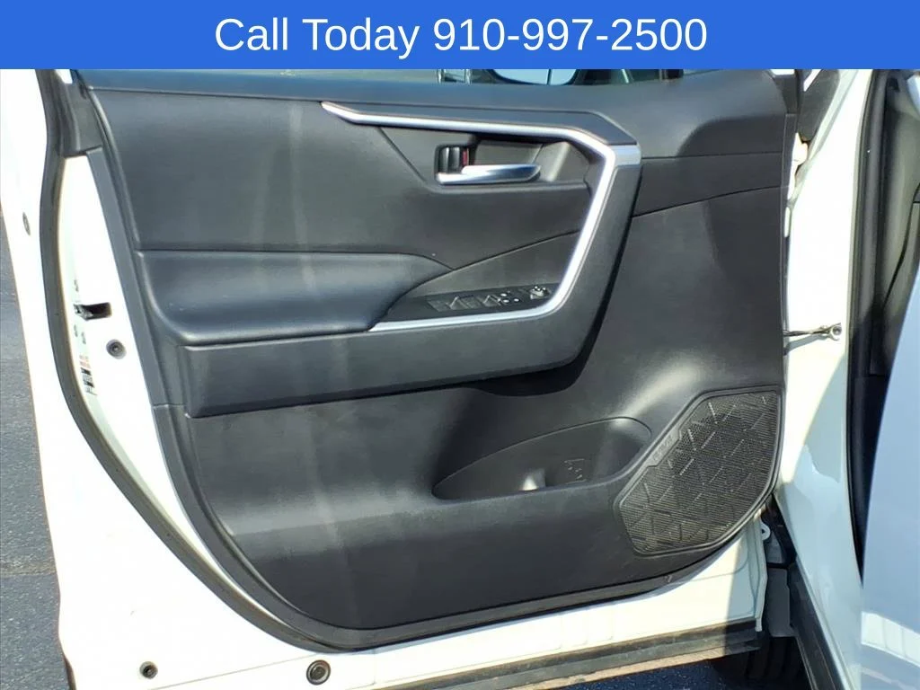 Used 2024 White Toyota XLE image 12