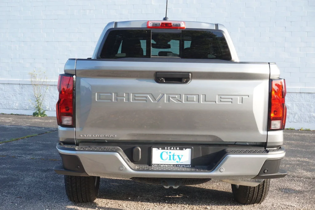 New 2026 Sterling Gray Metallic Chevrolet LT image 7