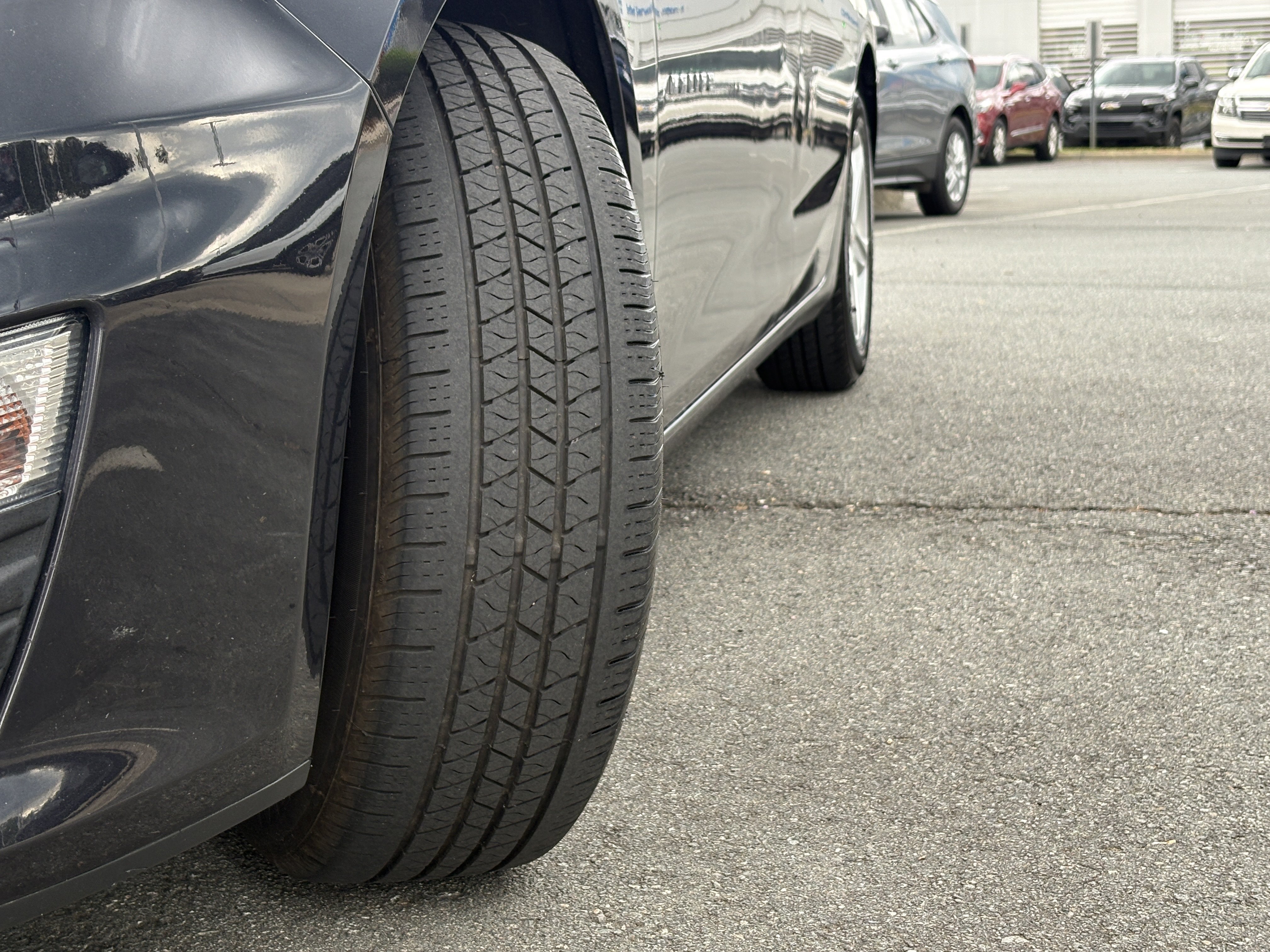 Used 2023 Dark Ash Metallic Chevrolet LT image 27
