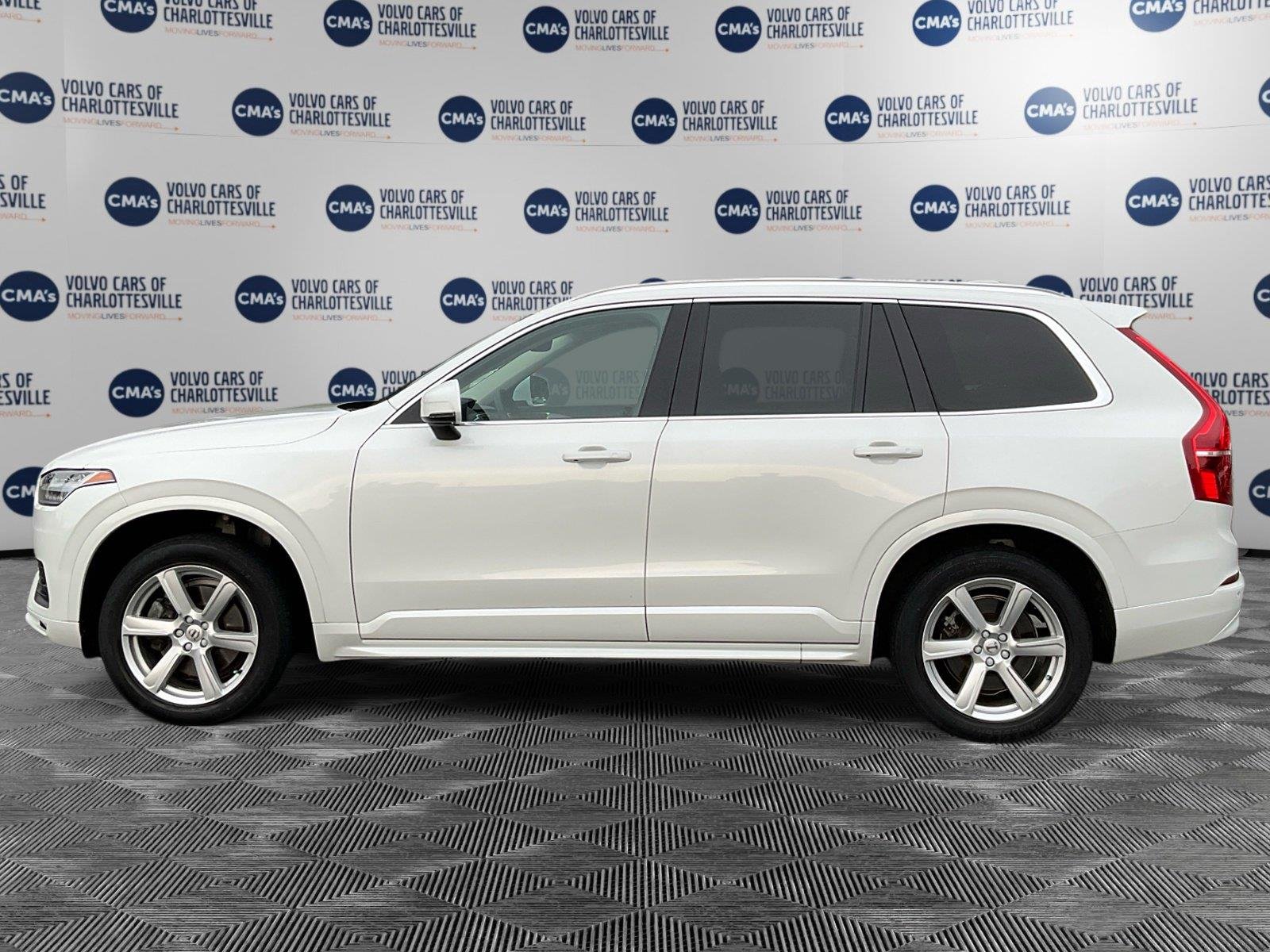 Used 2023 Crystal White Metallic Volvo Core image 2