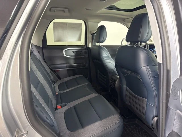 Used 2023 Silver Metallic Ford Outer Banks image 5