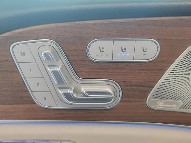 Used 2022 Blue Mercedes-Benz GLS 450 image 29