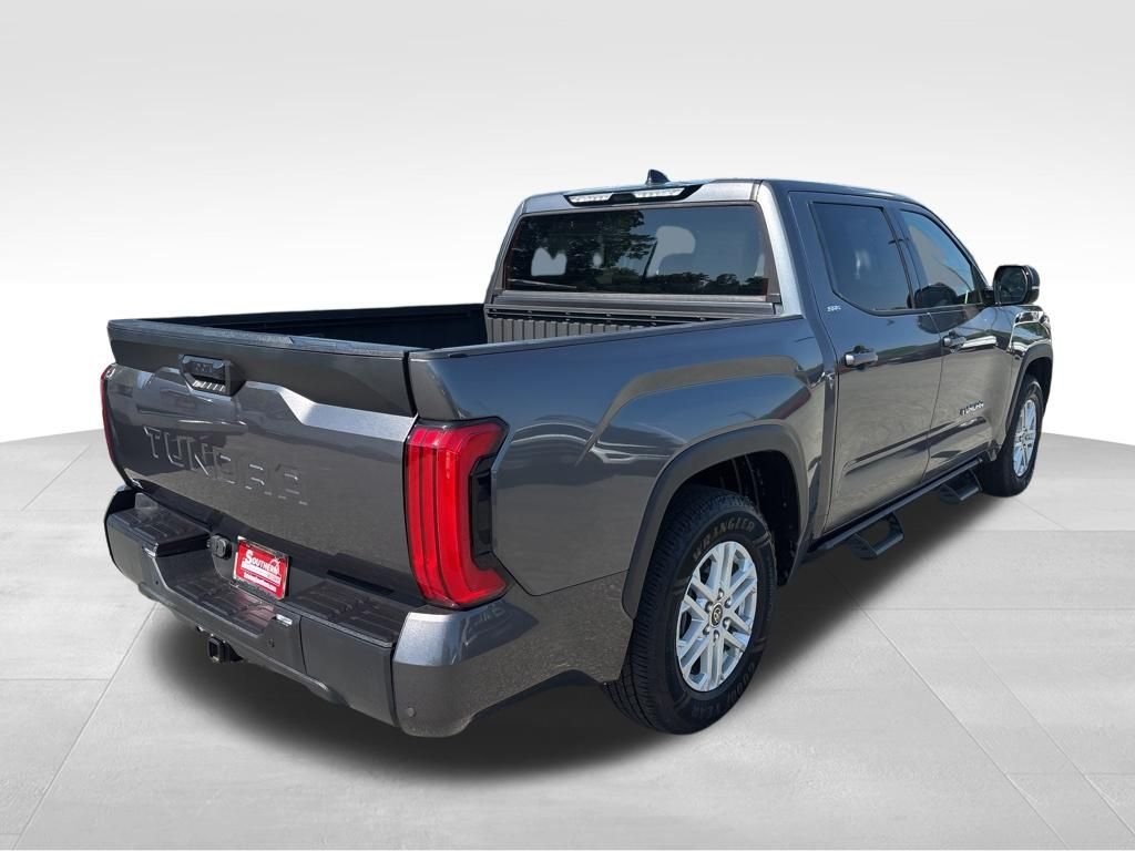 Used 2022 Gray Toyota SR5 image 5