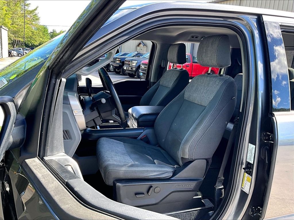 Used 2023 Gray Metallic Ford XLT image 10