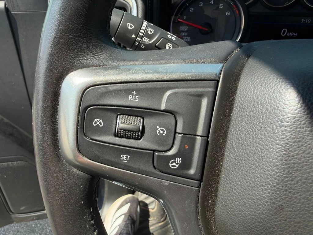 Used 2020 Blue Chevrolet LT image 5