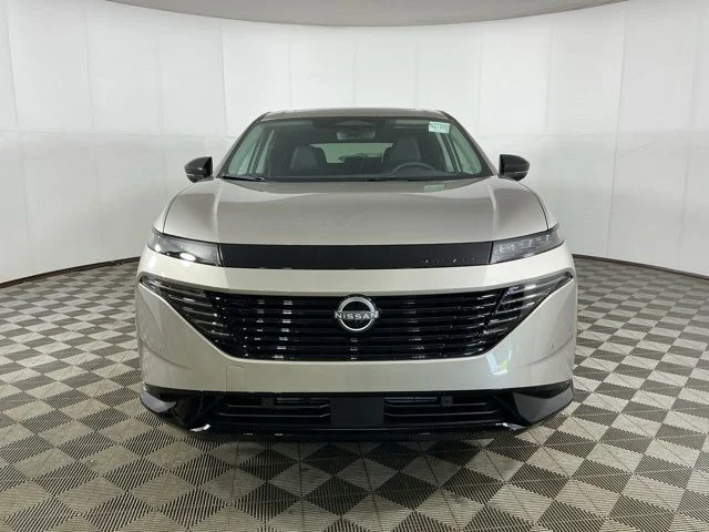 New 2027 Gray Nissan Platinum image 2