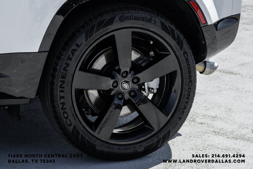 Used 2025 White Land Rover X-Dynamic SE image 62