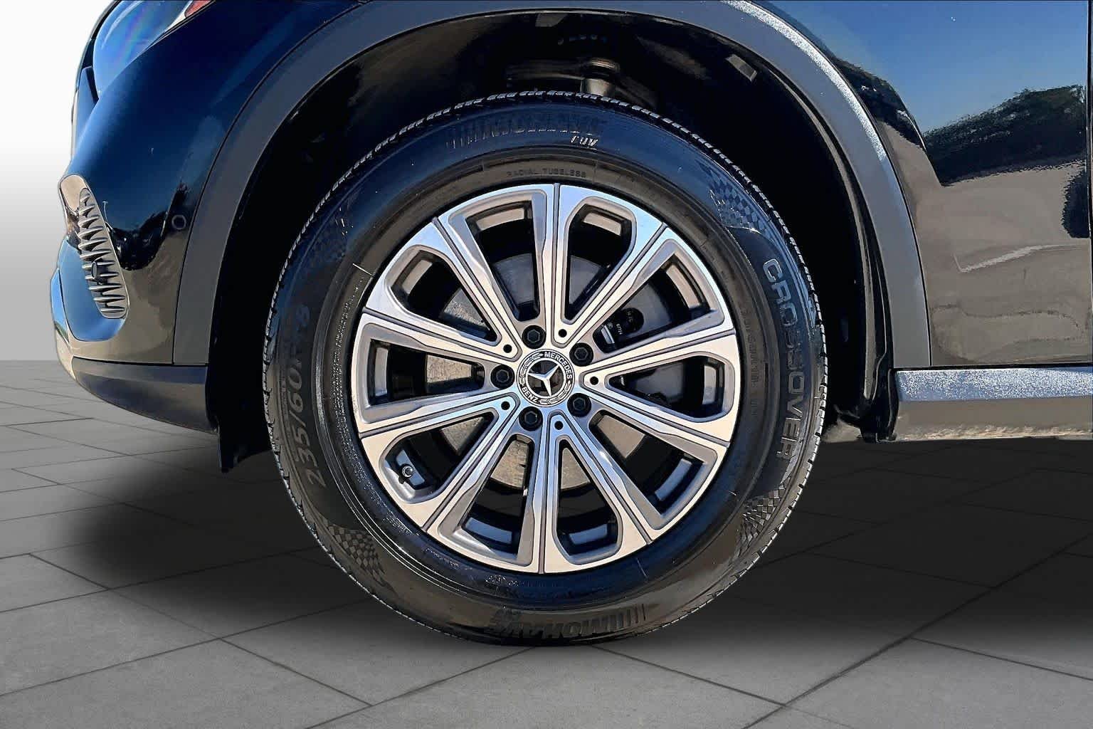 Used 2024 Black Mercedes-Benz GLC 300 image 11