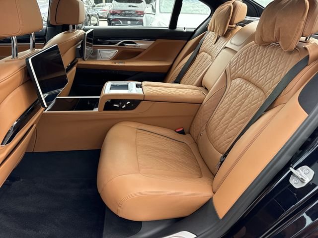 2020 BMW 7 Series 750i - Photo 23