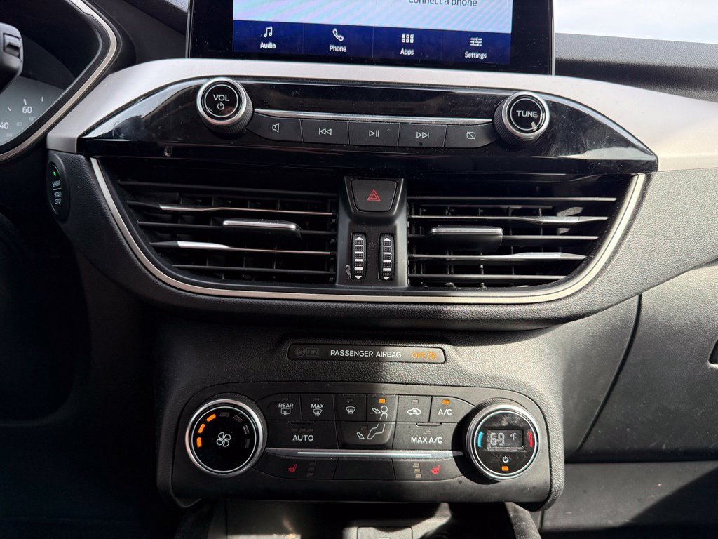 Used 2020 White Ford SE image 12
