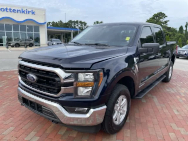 Used 2023 Blue Ford XLT image 27