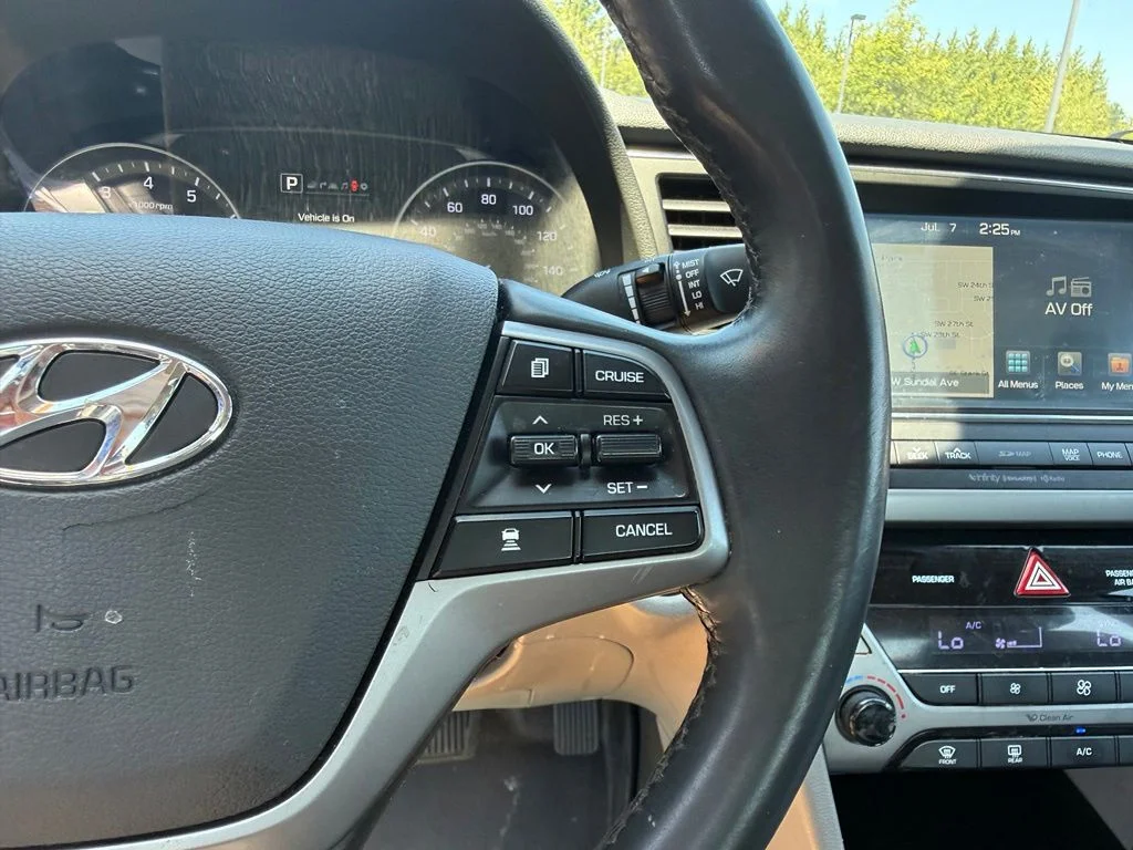 Used 2017 Shale Gray Metallic Hyundai Limited image 12