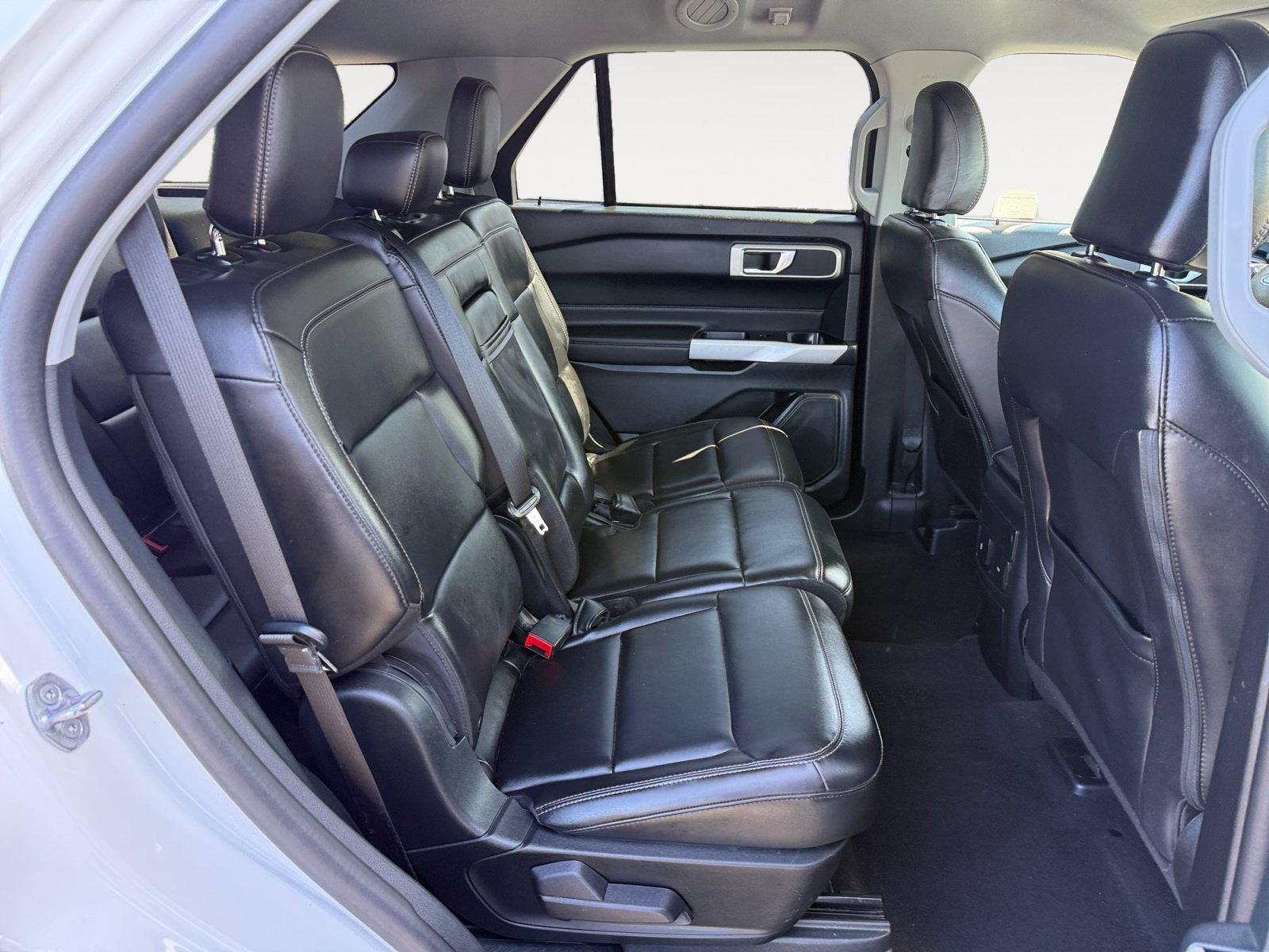 Certified Used 2023 White Metallic Ford XLT image 19