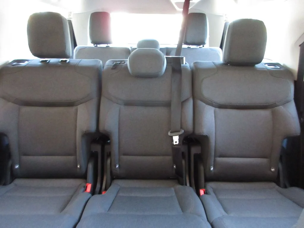Certified Used 2025 Oxford White Ford Active image 20