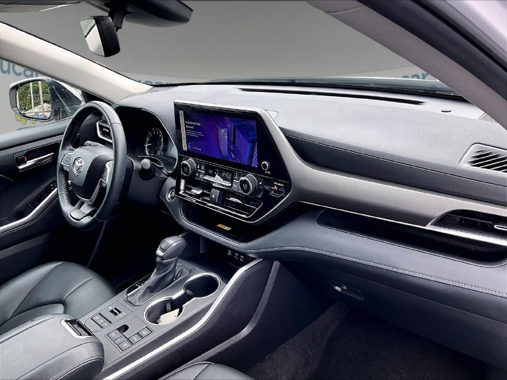 Used 2023 Beige Toyota XLE image 14