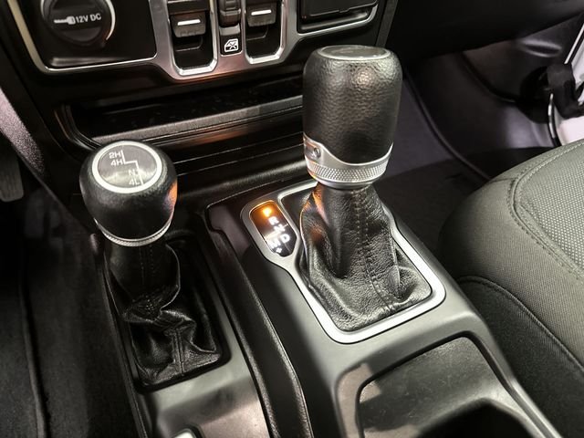 Used 2022 White Jeep Sport image 22