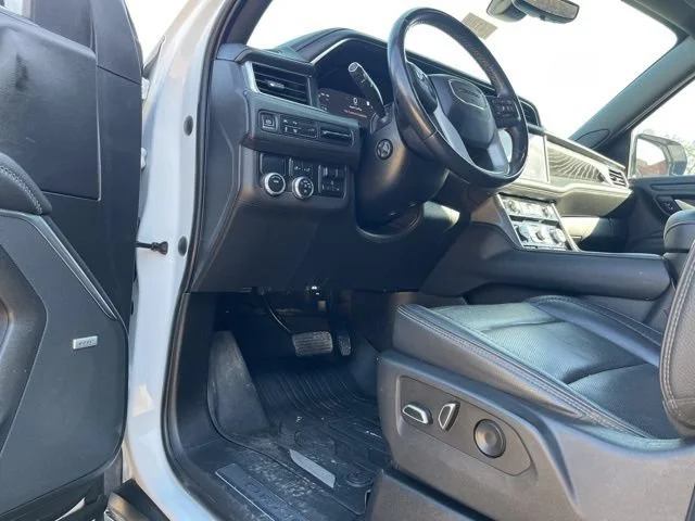 Used 2022 Summit White GMC Denali image 23