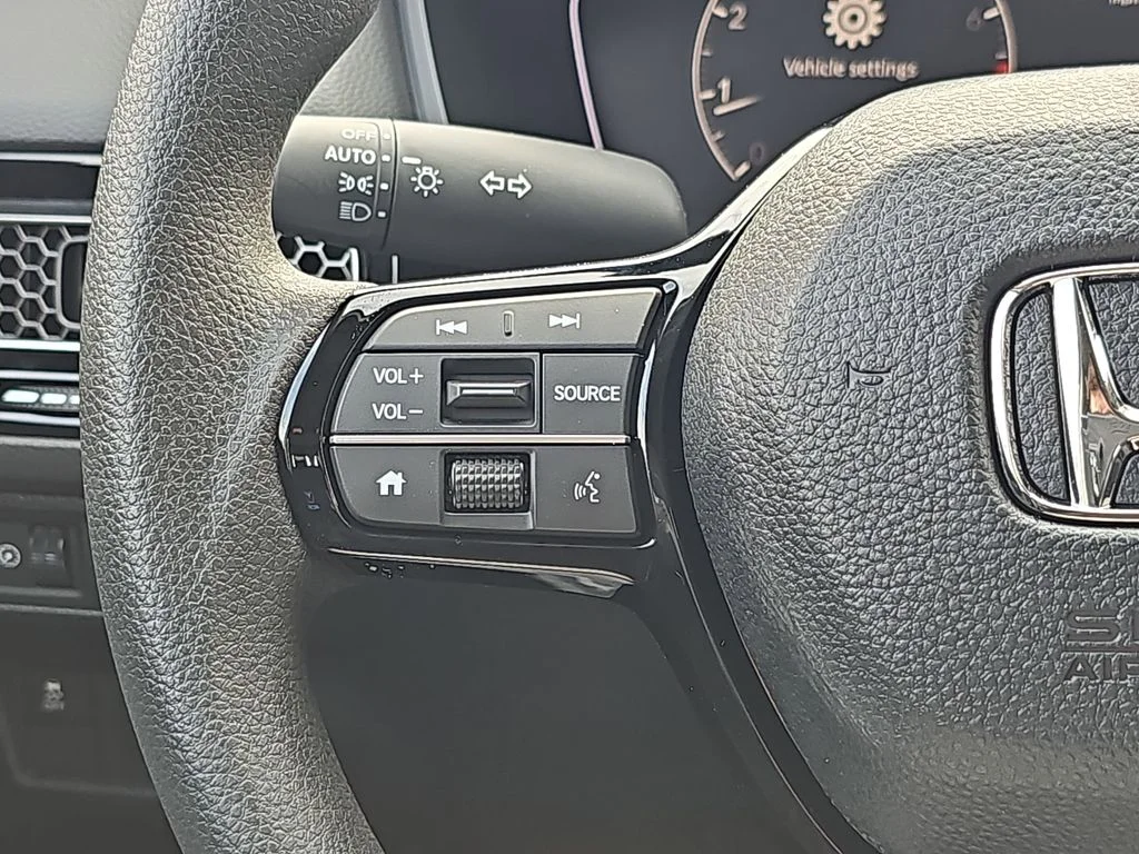 New 2026 Solar Silver Metallic Honda LX image 18