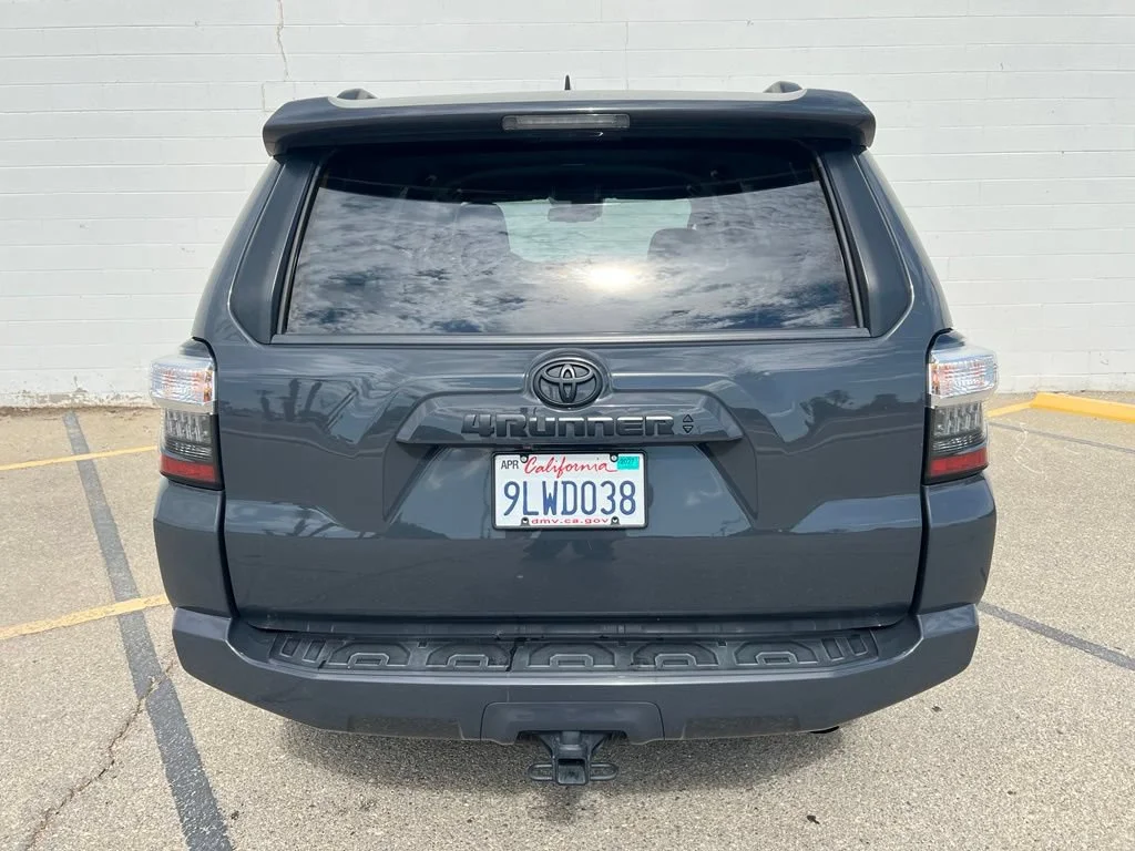 Used 2024  Toyota SR5 image 4