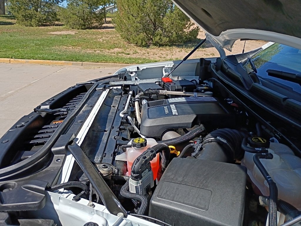 Used 2025 Summit White Chevrolet LT Trail Boss image 40