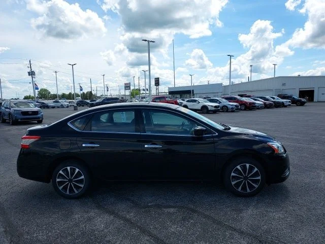 Used 2014 Black Nissan SV image 3
