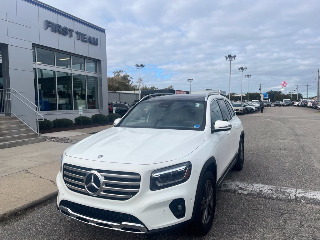 Used 2026 White Mercedes-Benz GLB 250 image 7