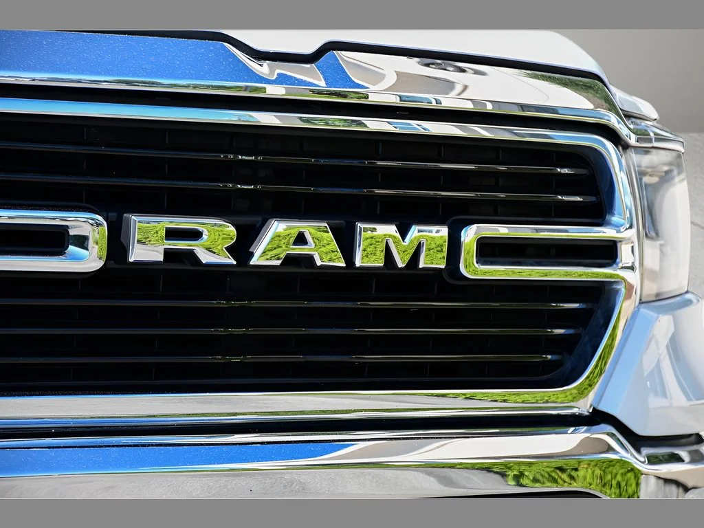 Used 2019 Bright White Clearcoat Ram Big Horn/Lone Star image 10