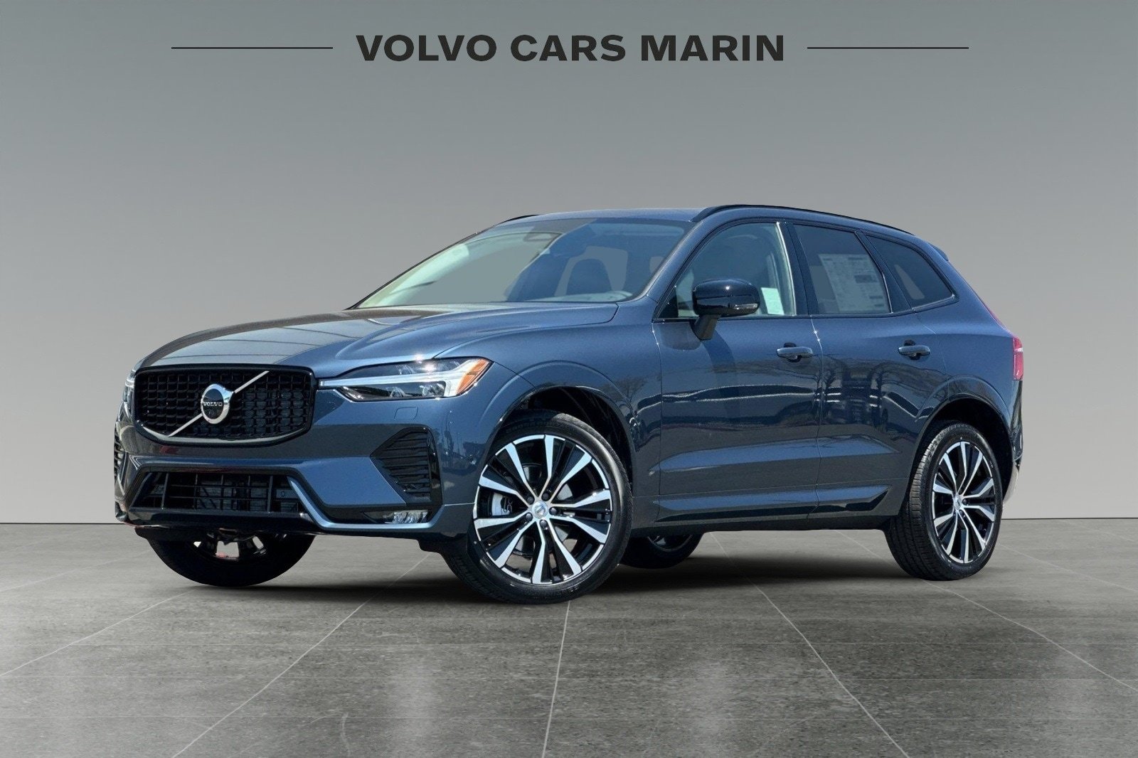 2025 Volvo XC60 Plus