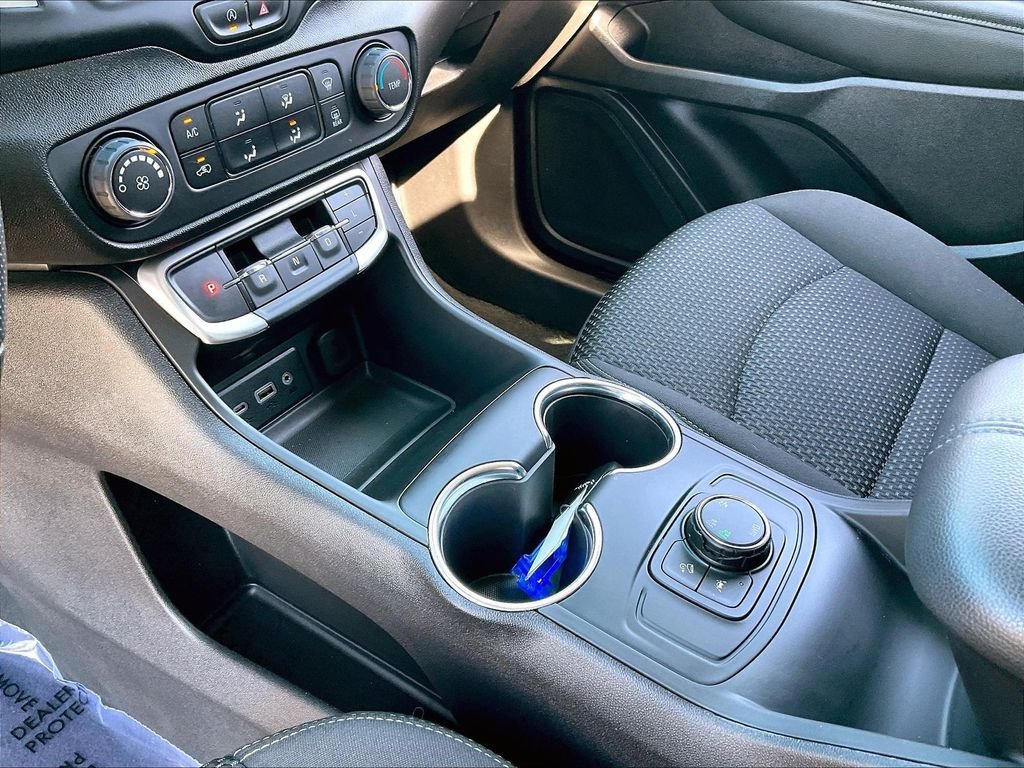 Used 2024 Black GMC SLE image 19