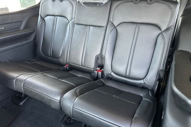 New 2026 Silver-Zynith Exterior Paint Jeep Limited Reserve image 14