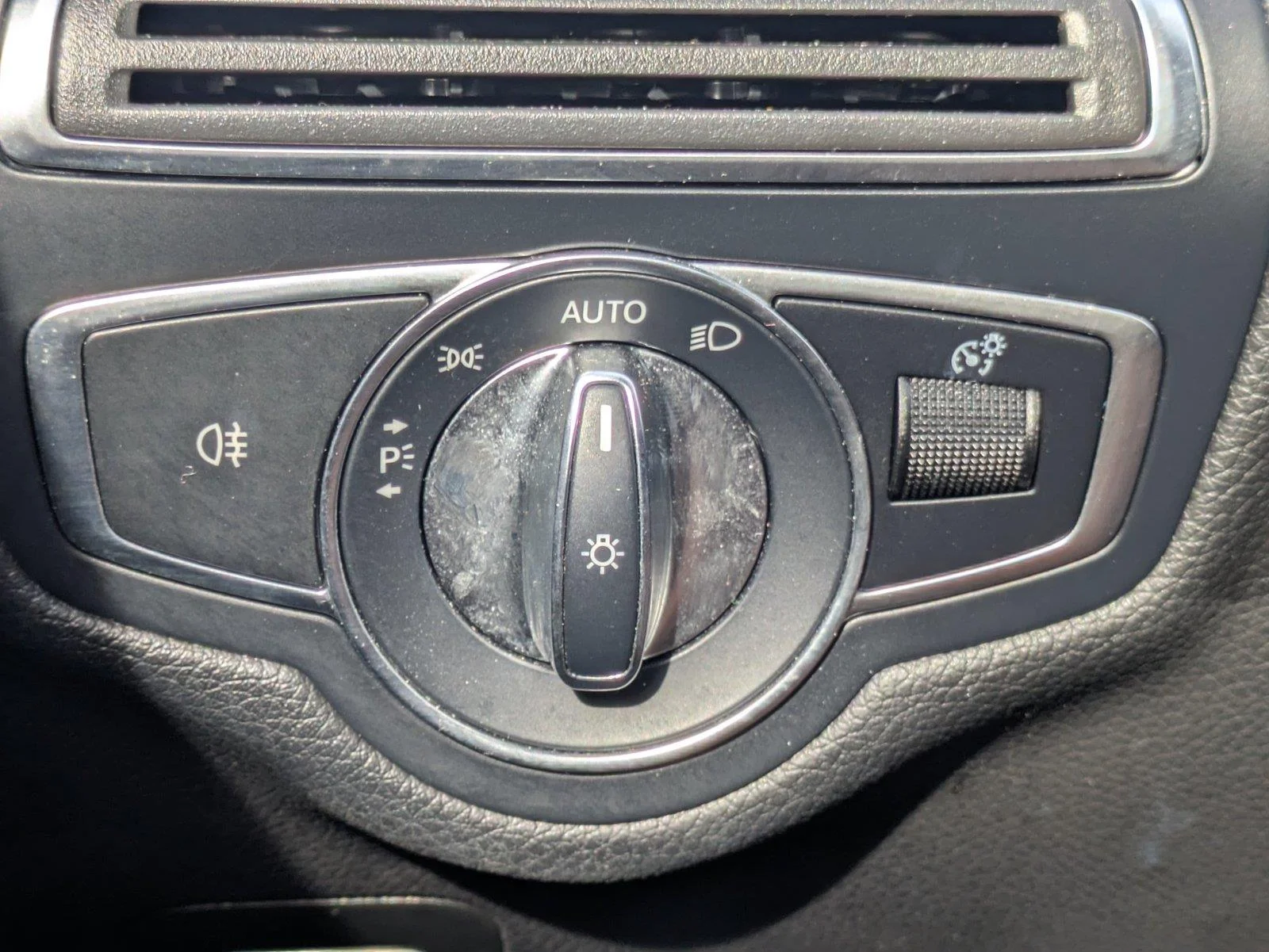 Used 2018 Gray Mercedes-Benz C 300 image 21