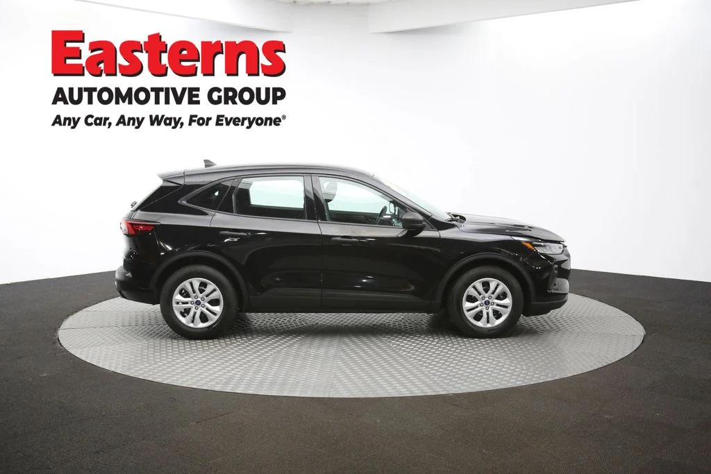 Used 2023 Black Ford Base image 43