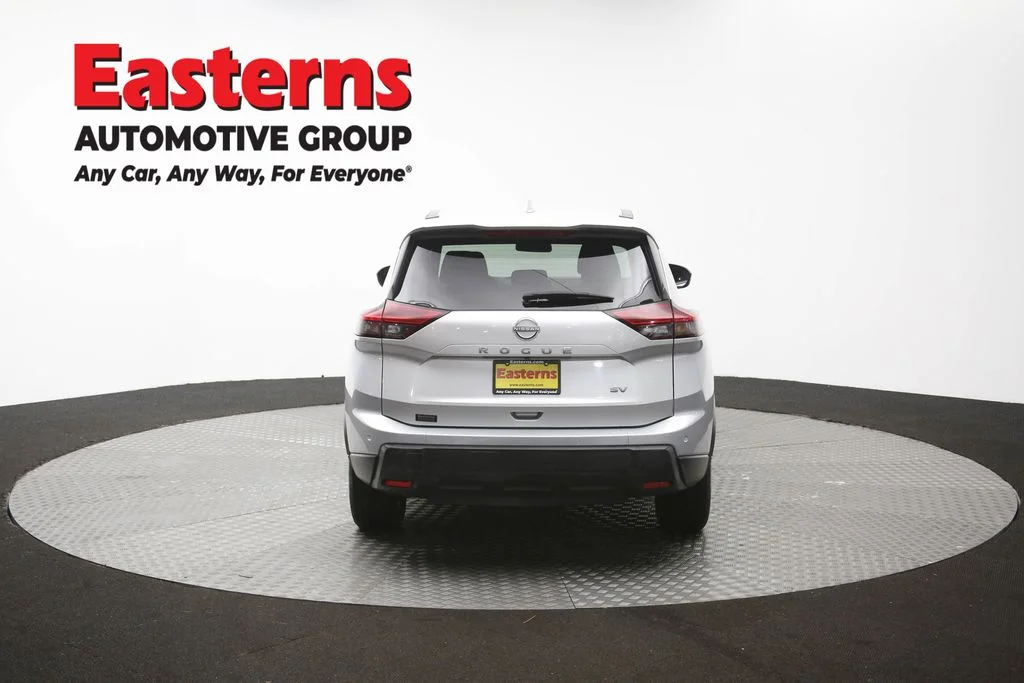 Used 2024 Silver Nissan SV image 36