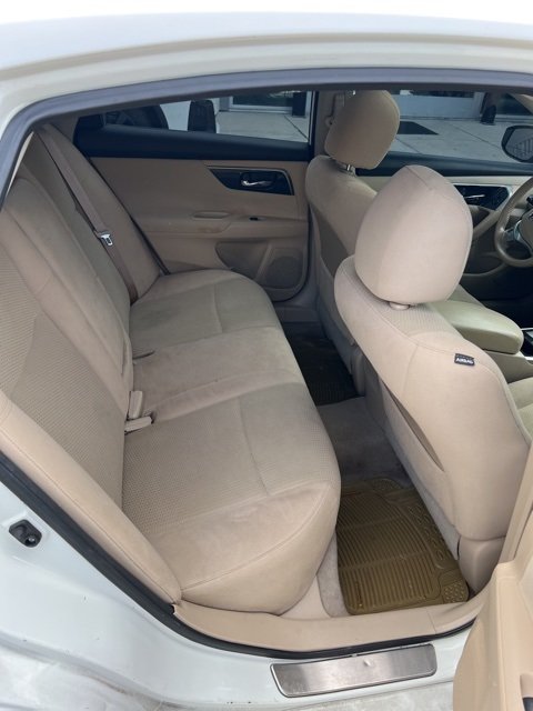 2014 Nissan Altima 2.5 SV photo 3