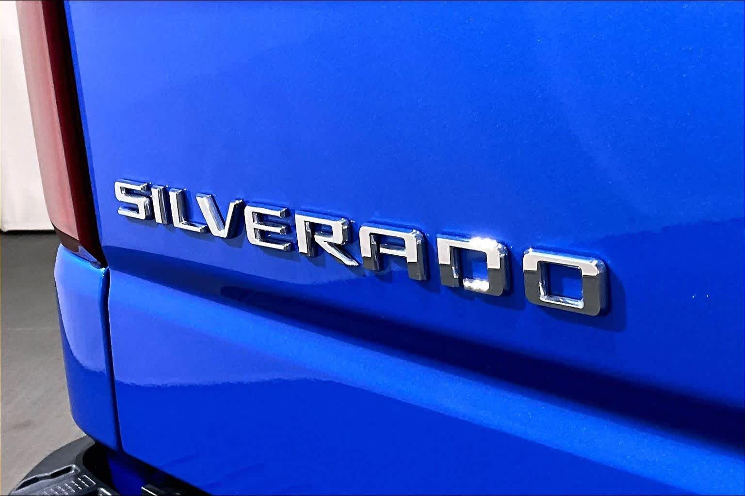 Used 2026 Riptide Blue Metallic Chevrolet LT Trail Boss image 15