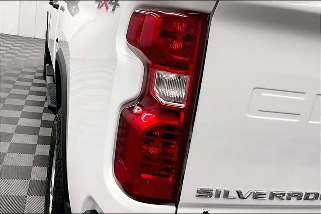 2025 Chevrolet Silverado 3500HD Work Truck - Photo 34