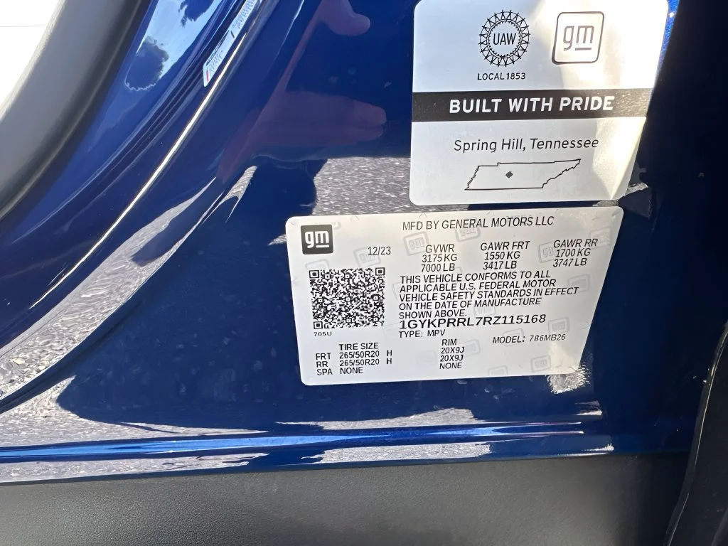 Used 2024 Blue Cadillac Luxury image 31