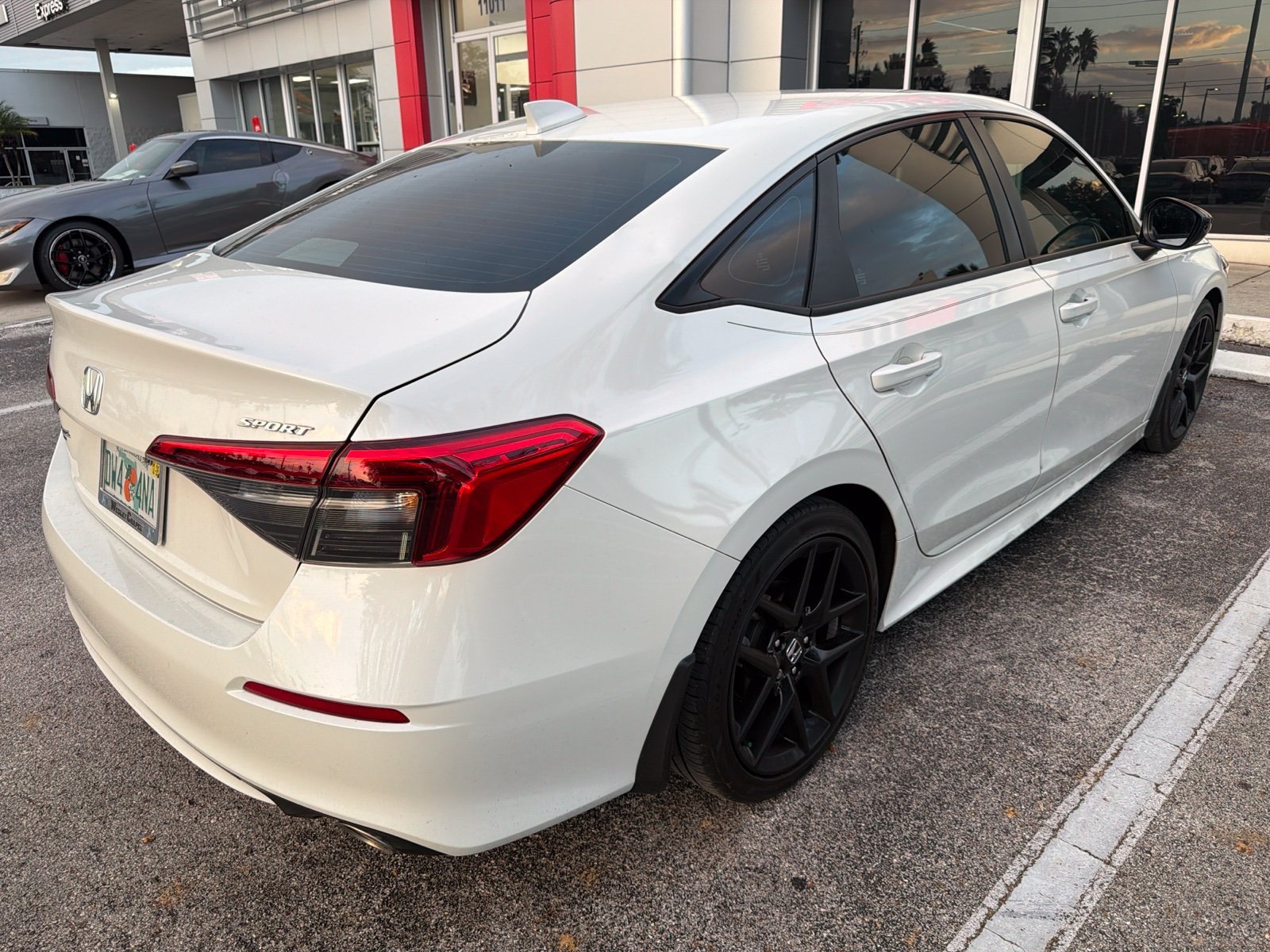 Used 2024  Honda Sport image 5