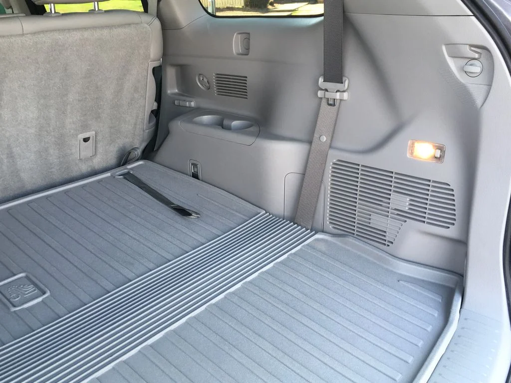 Used 2016 Gray Toyota XLE V6 image 31