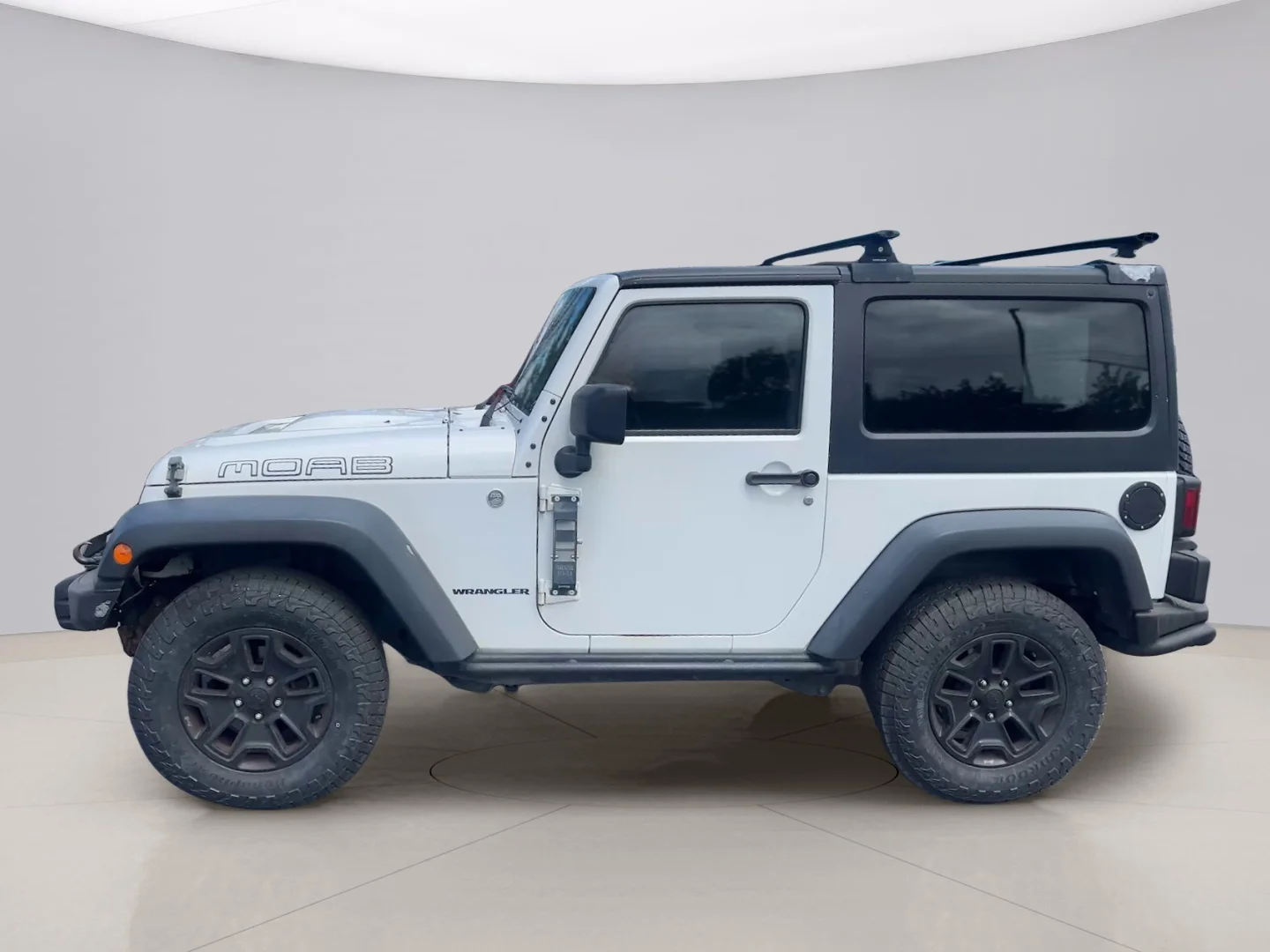 Used 2013 White Jeep MOAB image 2