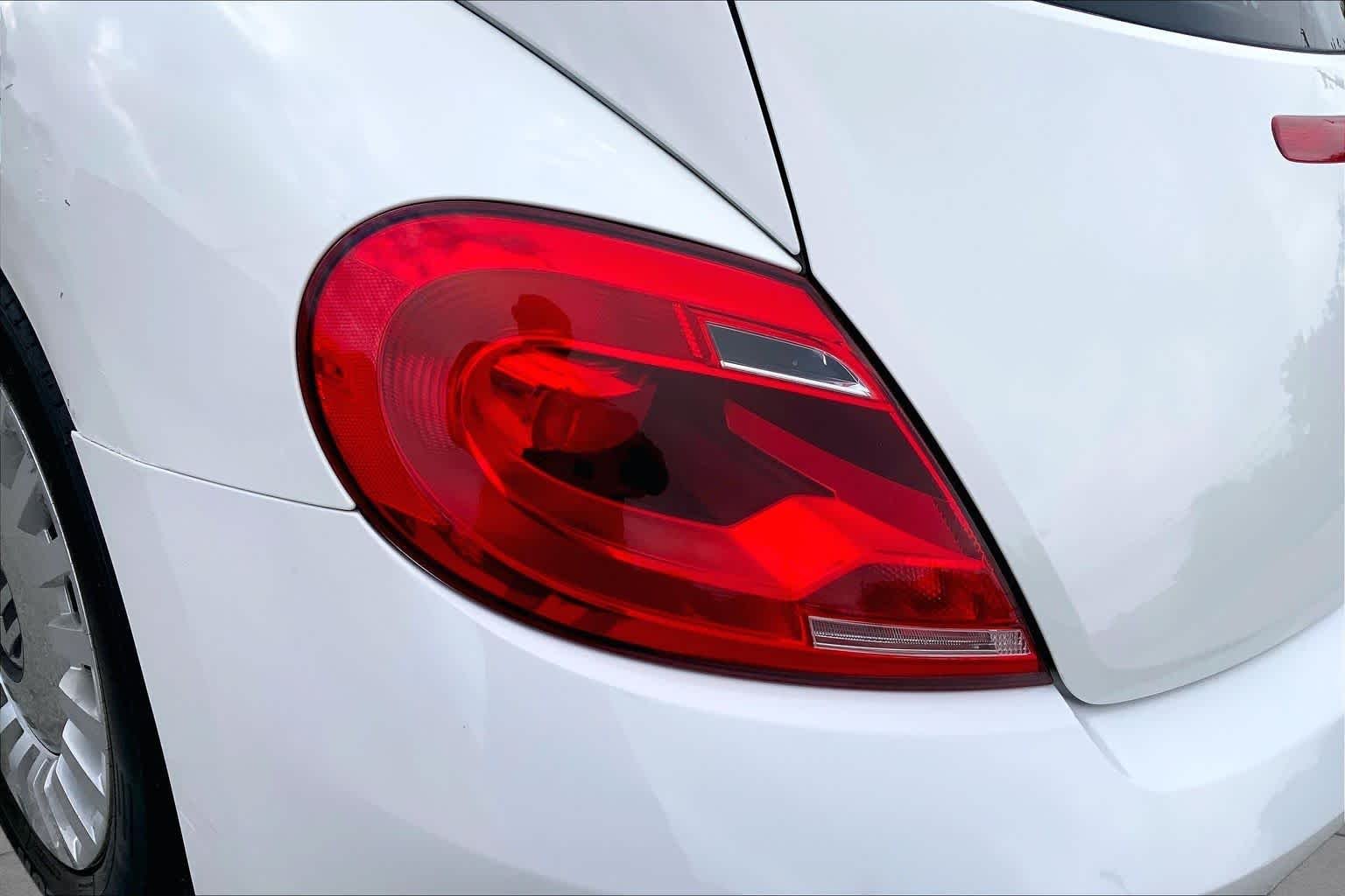 Used 2014 Candy White Volkswagen 2.5L image 24