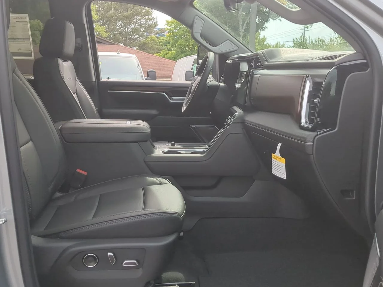 New 2026 Sterling Metallic GMC Denali DRW image 29