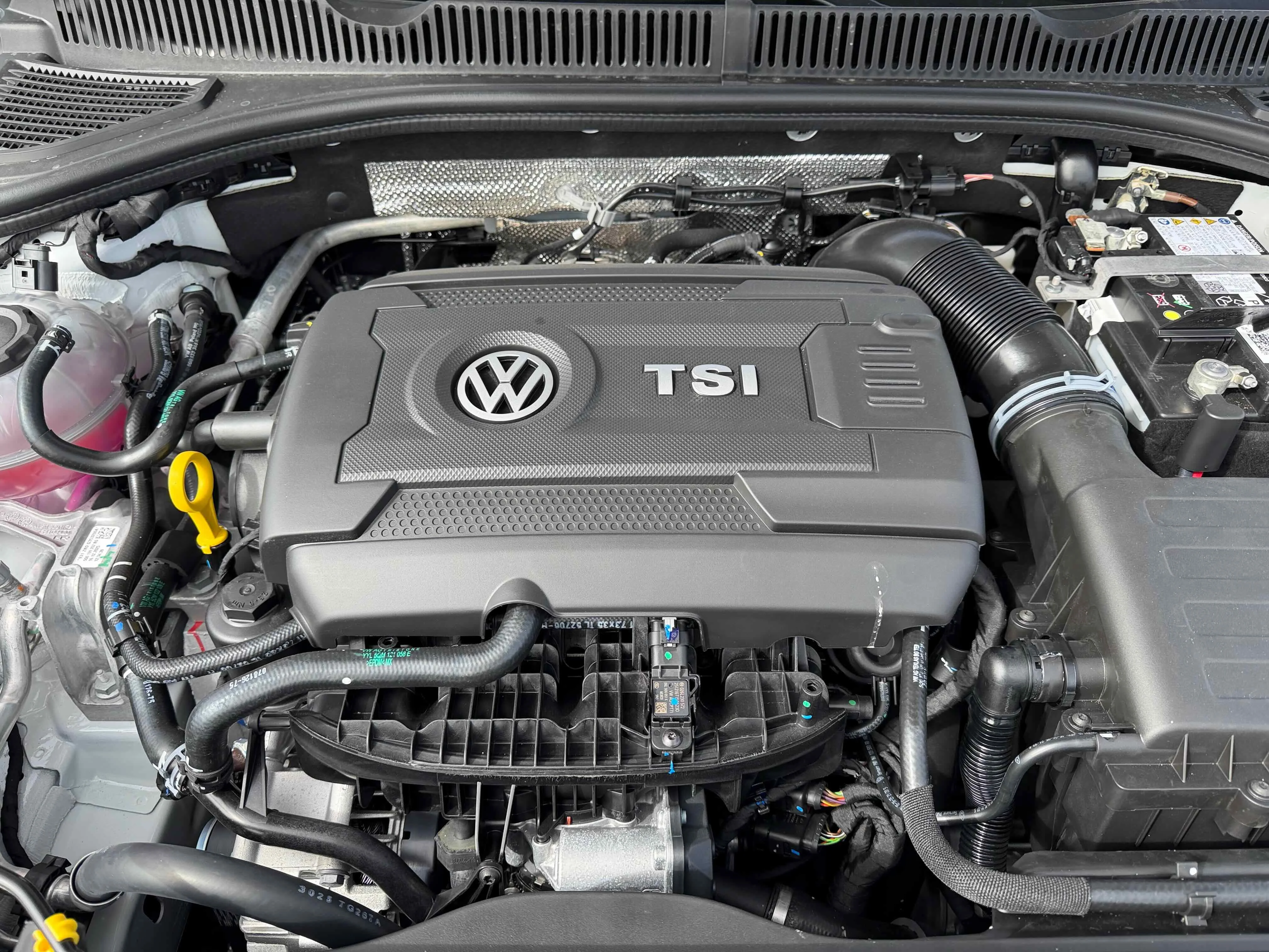 New 2026 Pure White Volkswagen Autobahn image 35