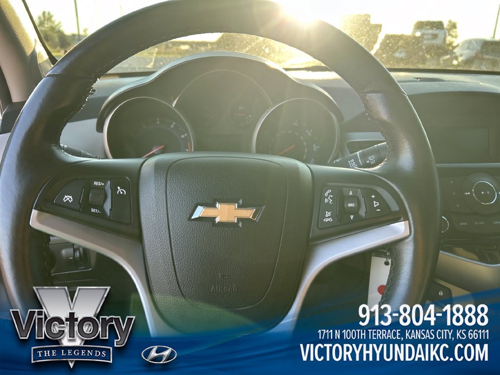 Used 2014 White Chevrolet 1LT image 13