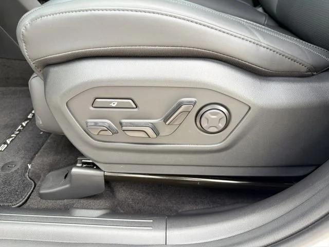 Used 2026 White Hyundai Calligraphy image 21
