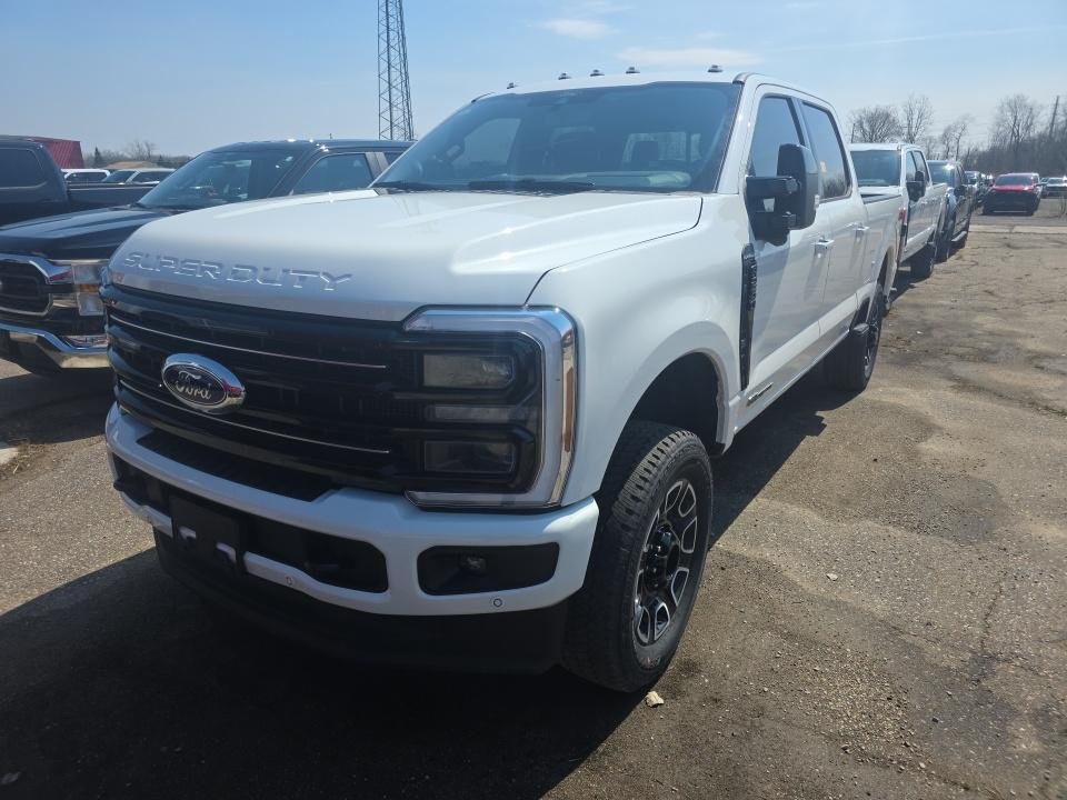 2025 Ford F-250 Platinum 4x4 Crew Cab 160 in's photo