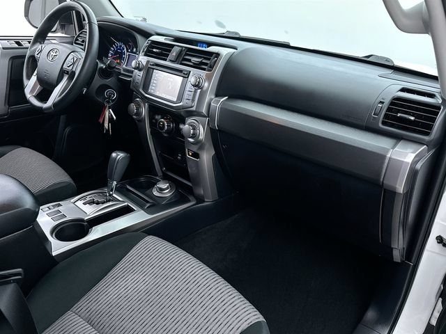 Certified Used 2019 White Toyota SR5 image 13