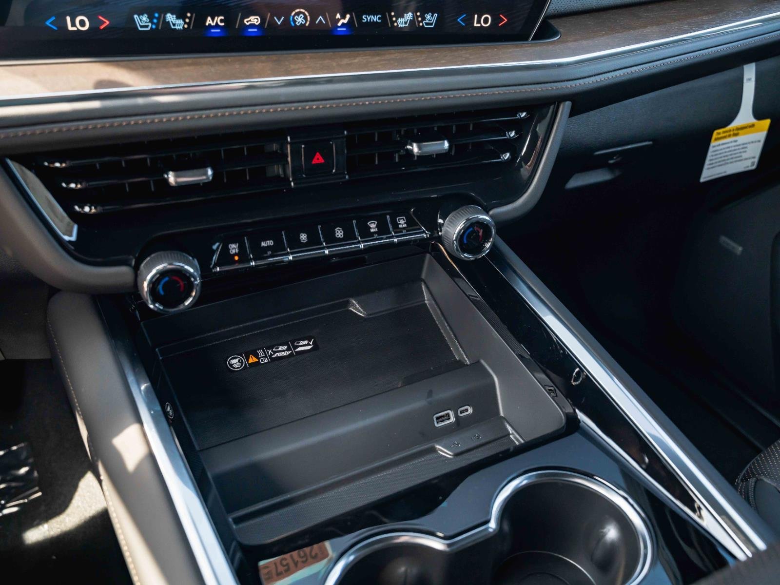 2026 Chevrolet Suburban High Country - Photo 48